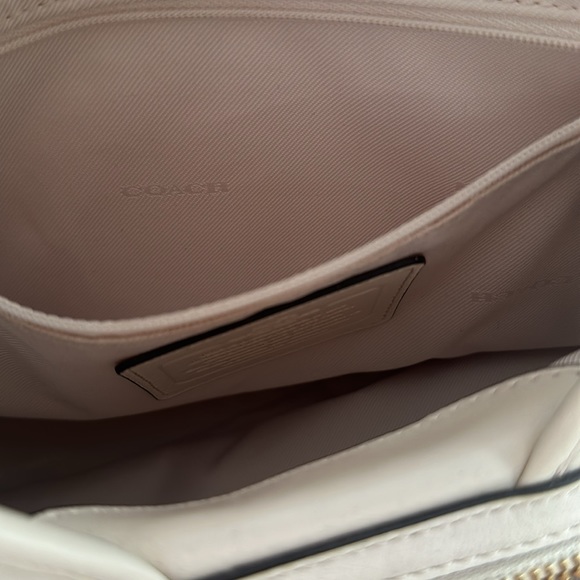 Signature fabric Coach Purse Edie - Picture 6 of 8